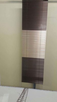 Made to measure window Blinds fitting and installation 2 colours venetian mix sample