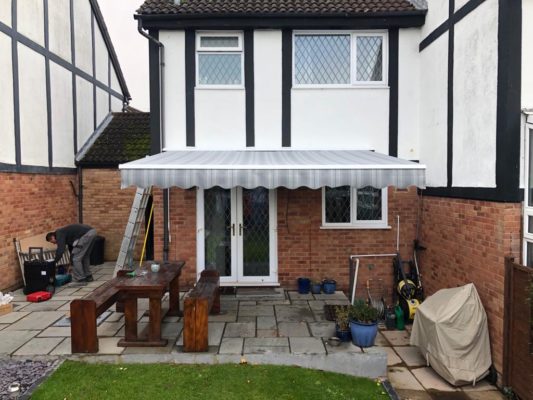 Awnings Fitting and installation near me