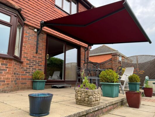 Intelroll Gutter bracket installed on awning concole - 2026-04-01 at 17.14.09