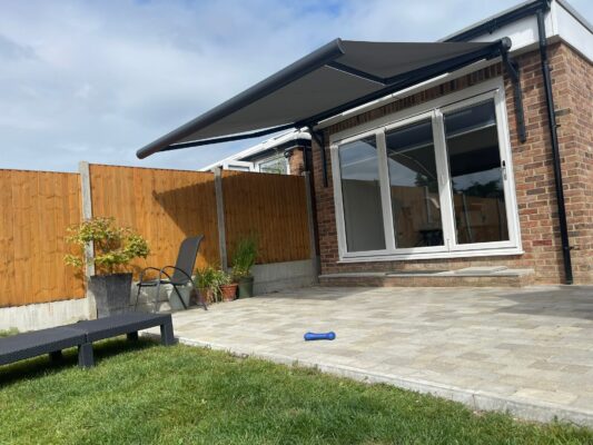 Intelroll Gutter bracket installed on awning concole - 2026-04-01 at 17.14.54 grey awning